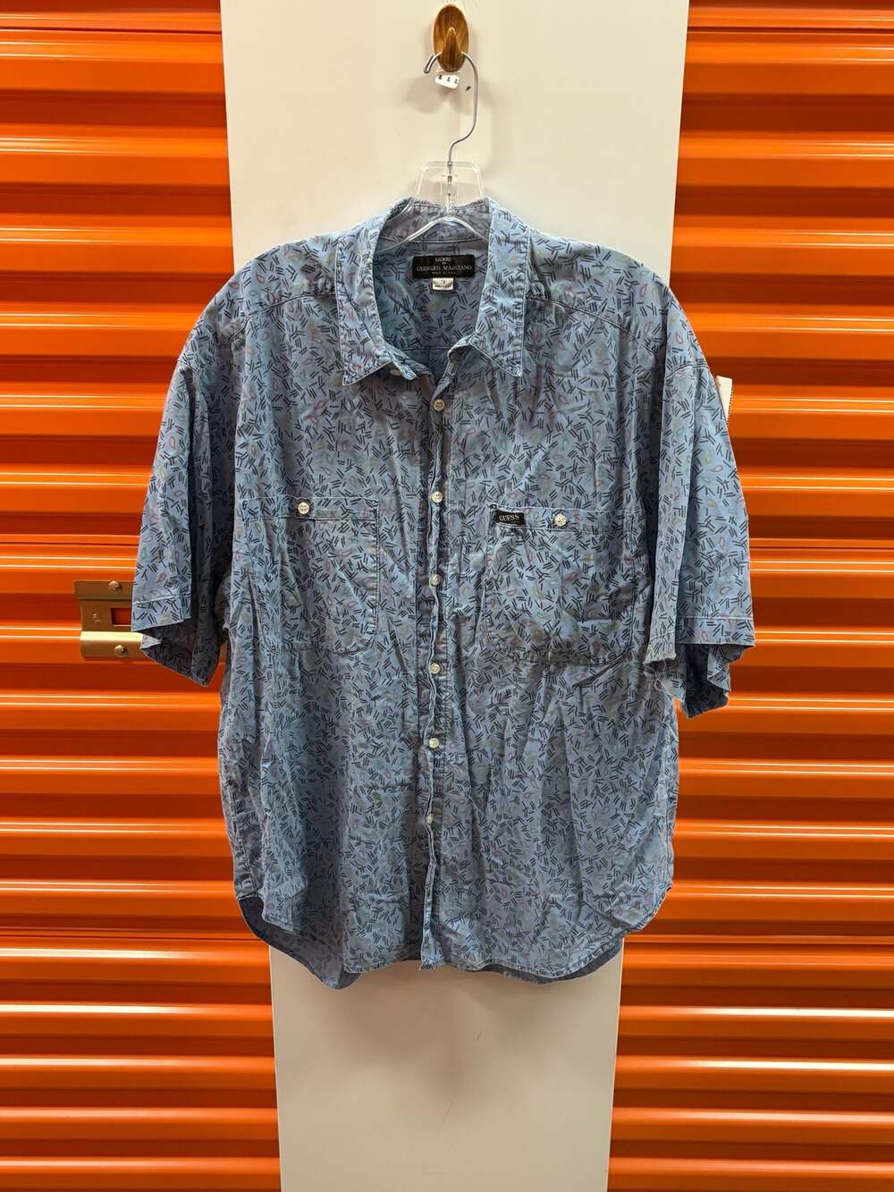 Vintage Guess By Georges Marciano Men's Short Sleeve Button Down Shirt
Fits like